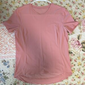 Lululemon Mauve/Pink Short Sleeve Top